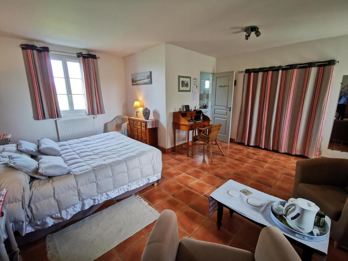 Les Marronniers Hotel Cambremer Ruang foto