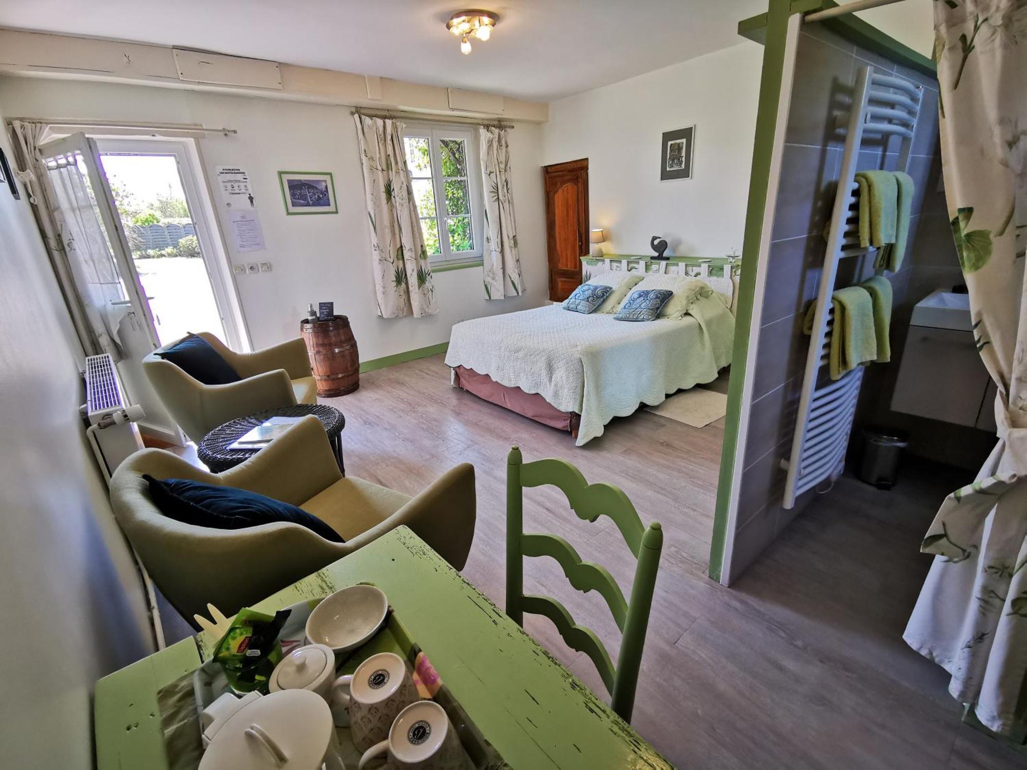 Les Marronniers Hotel Cambremer Ruang foto